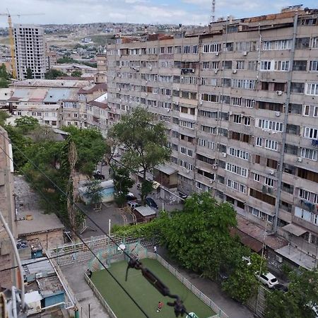 Large Apt Near Republic Square Lejlighed Jerevan Eksteriør billede